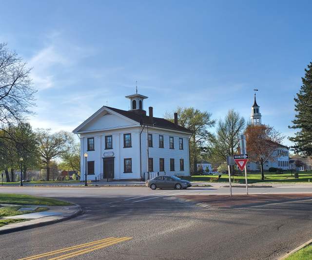 Tallmadge Circle