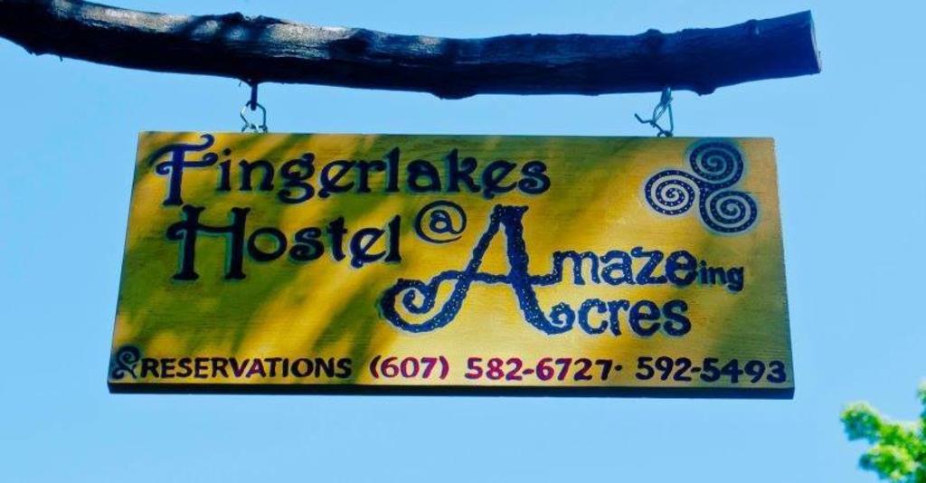 A'maze'ing_Acres_Sign