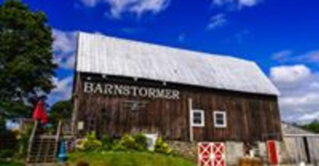 Barnstormer_Winery_Exterior