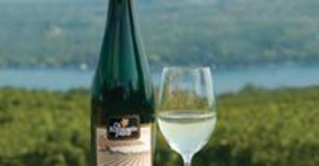 Dr_Konstantin_Frank_Wine_Bottle_with_View