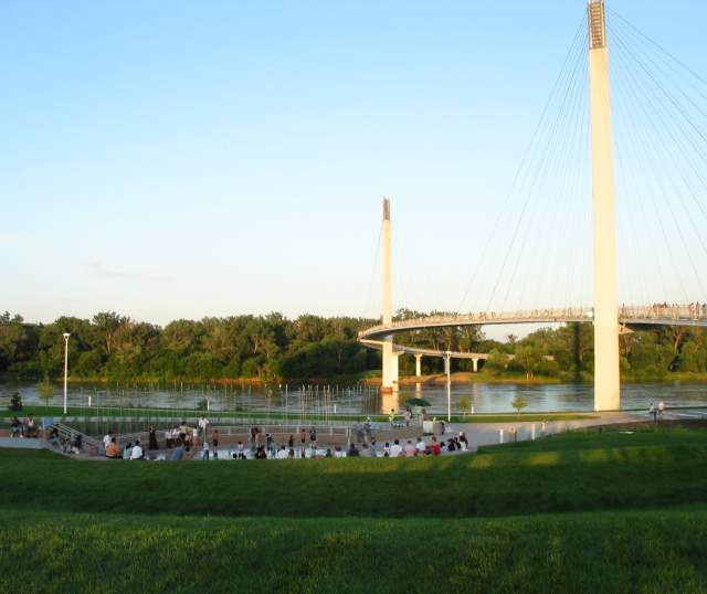 Bob Kerrey Pedestrian Bridge