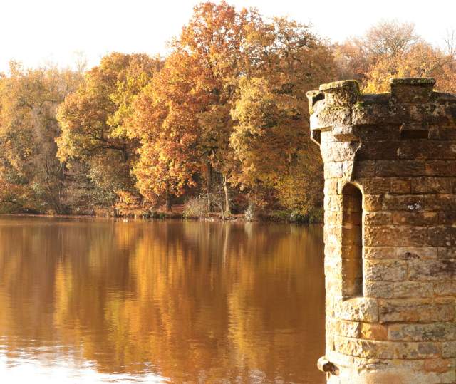 Crawley Buchan Country Park