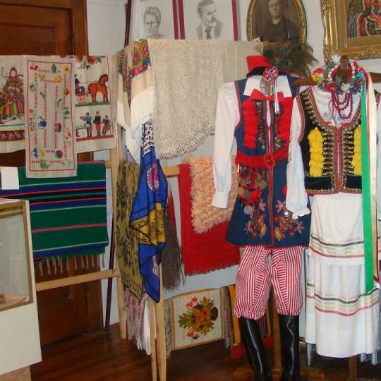 Strawberry Hill Ethnic Museum & Cultural Center