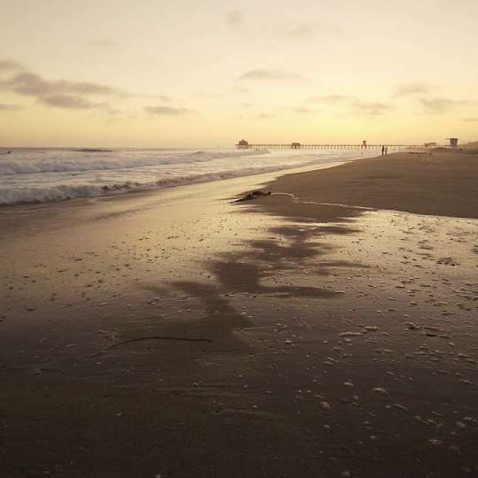 HUNTINGTON CITY BEACH SOUTH SIDE