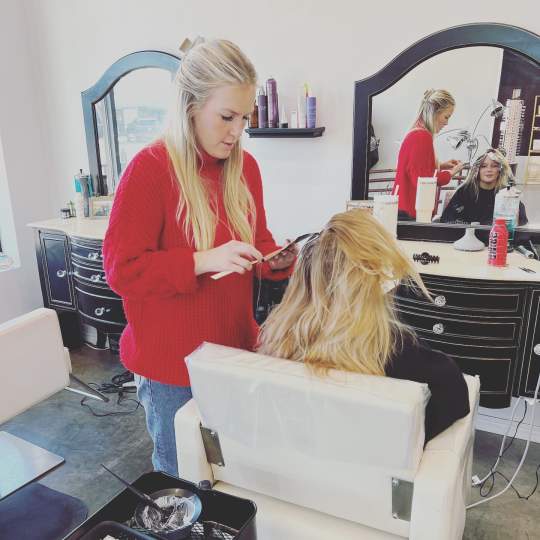 Hello Love Salon & Boutique