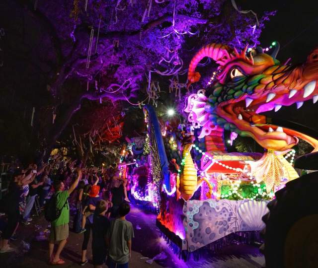 10 Reasons to Extend Your Presidents' Day Weekend for Mardi Gras in 2026