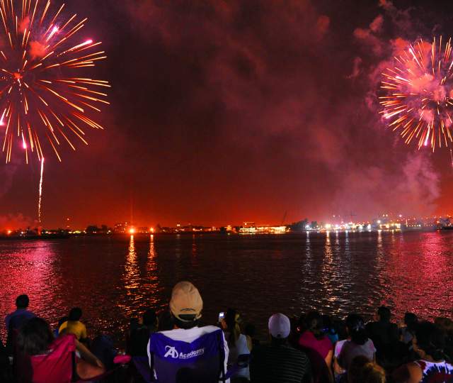Go Fourth on the River
