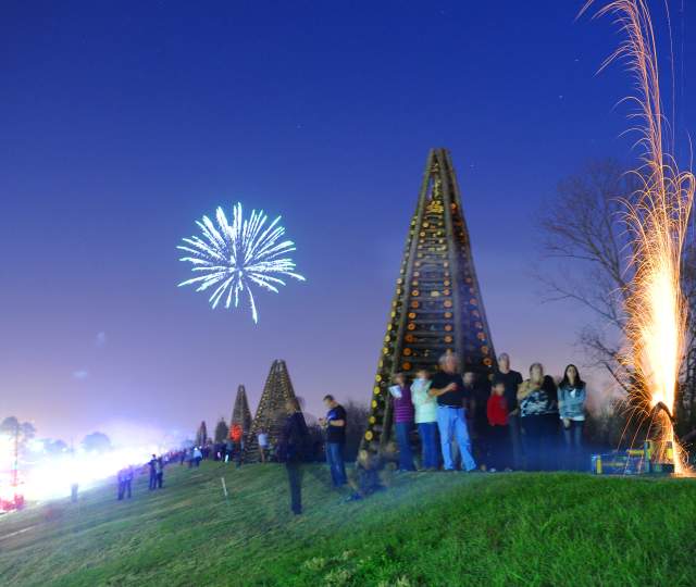 Christmas Eve Bonfires on the Levee