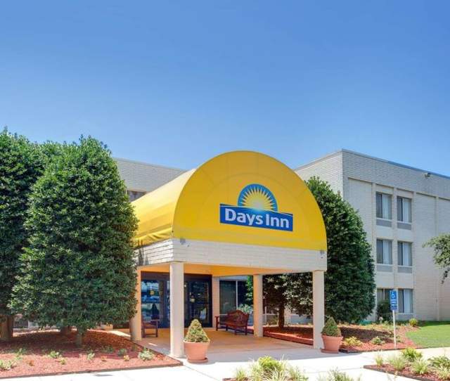 Days Inn City Center at Oyster Point