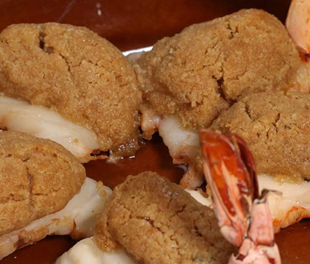 Small Bites: Twin Oaks' Baked Stuffed Shrimp