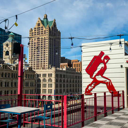 Scenic Summer Sips in Milwaukee: Rooftop Bars and Waterfront Drinks