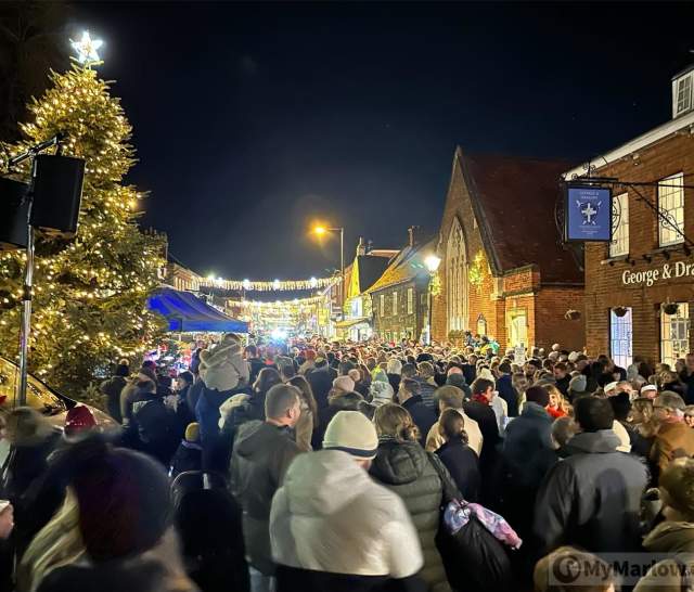 Carols on The Causeway, Marlow