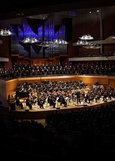 Innovative ‘rush hour’ performances by the full  forces of the Hallé at The Bridgewater Hall