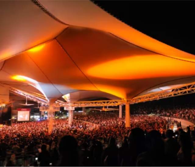 Keith Urban, Chase Matthew & Alana Springsteen at Cynthia Woods Mitchell Pavilion
