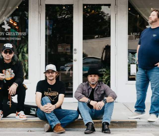 RODEOHOUSTON® Presents Cross Canadian Ragweed