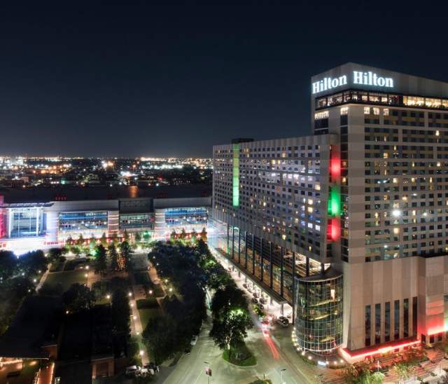 Ring in the Holidays with the 'Tis the Season Package