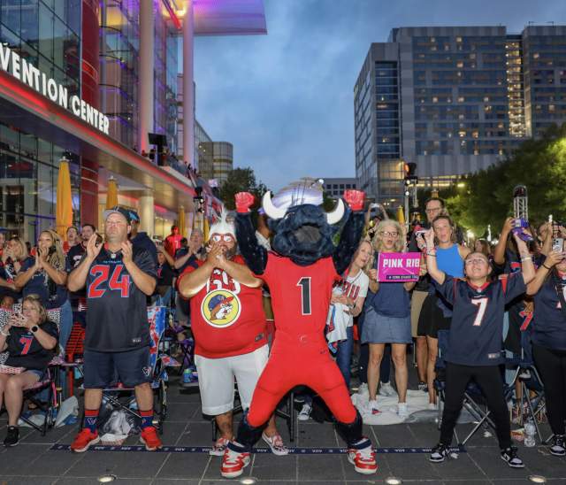 Texans Draft Watch Party 2025 at Avenida Plaza