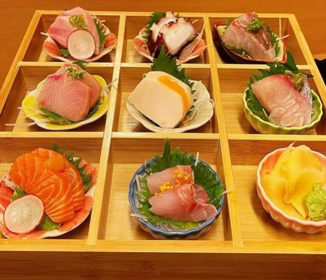 Song Lan Sushi Box