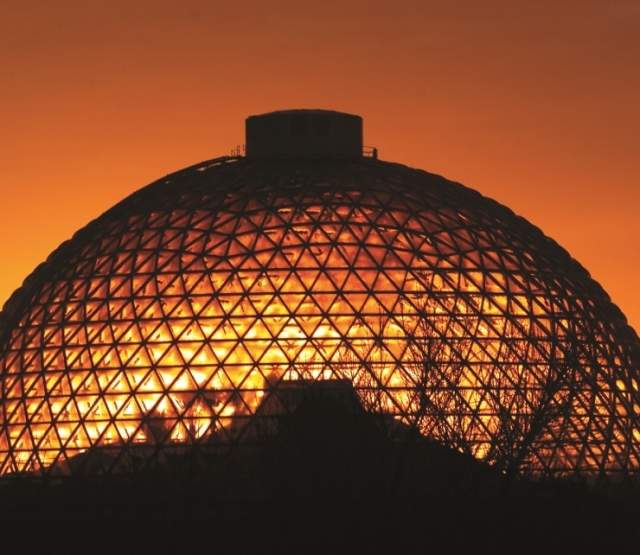 Omaha's Henry Doorly Zoo - Desert Dome
