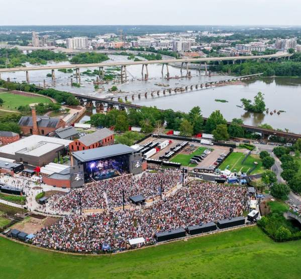 Allianz Amphitheater and Manchester