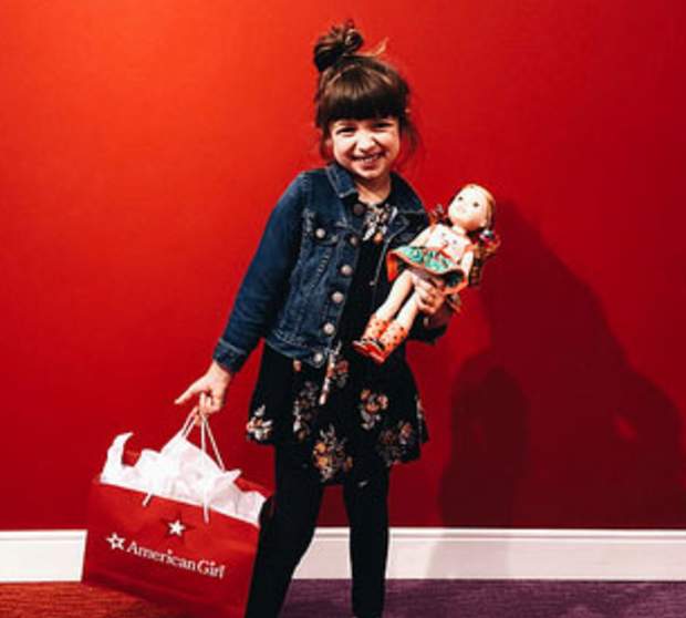 american-girl-with-doll