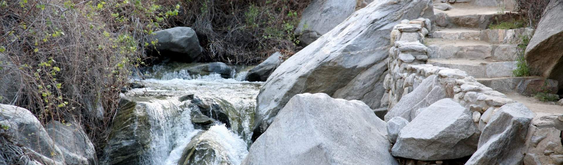 Explore Tahquitz Canyon in Palm Springs, image size:1920x563