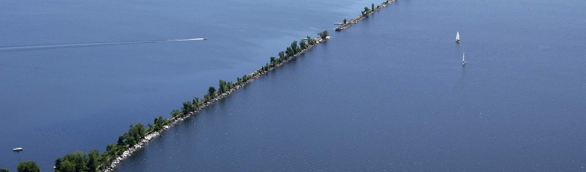 Lake champlain bike trail deals