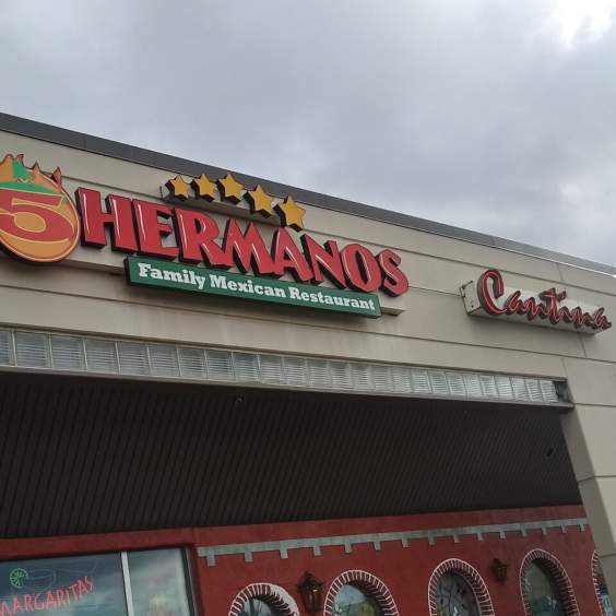 5 Hermanos