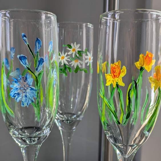 Paint and Sip- Spring Flowers on a Glass- Women's Networking!