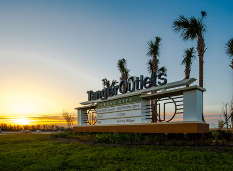 Tanger Outlets Shopping in Texas City TX