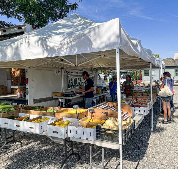 Farmer's Market at Cross Orchards
