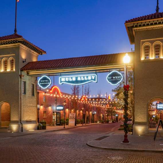 Mule Alley enterance