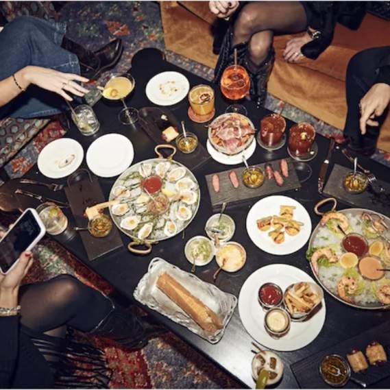 Bowie House and Garden & Gun in The Bar at Bowie House