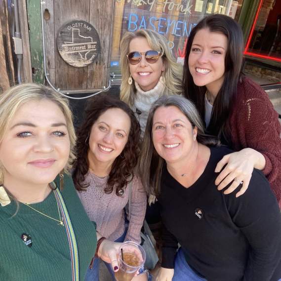 Fort Worth Crawling - Stockyards History Tour Pub Crawl