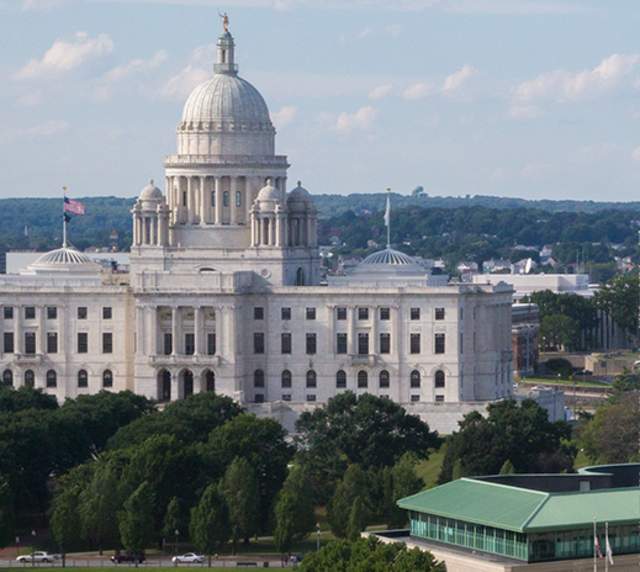 Set-Jetting in The Creative Capital: An "Ella McCay" Weekend