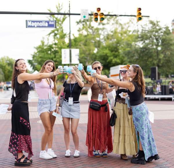 events in downtown auburn (cheers on the corner)