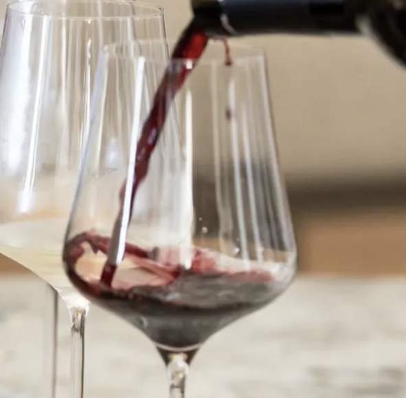 Raise your glass to a curated Wine Tasting.