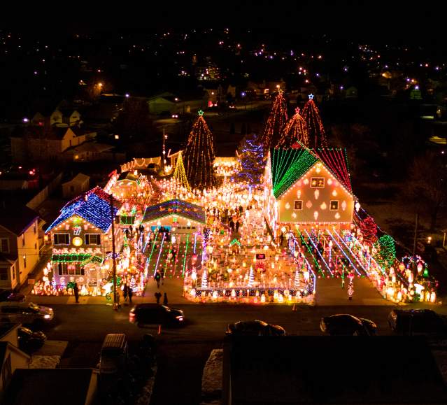 Peckville Christmas House