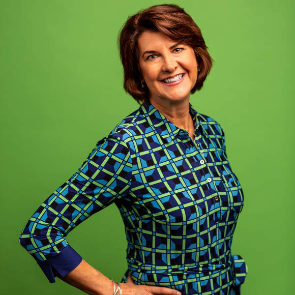 Kari Kauffman - Headshot