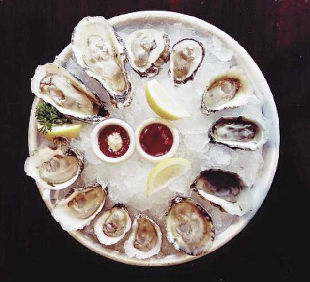Harpoon Larry's Oyster Bar
