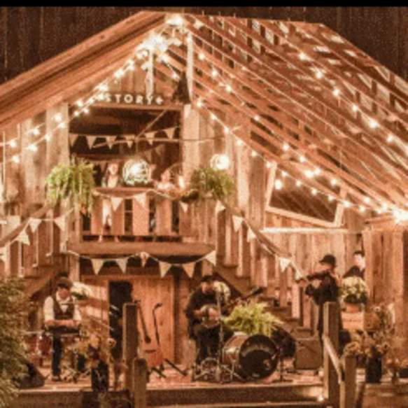 Adult Prom at Story Inn