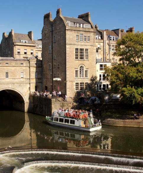 Bath Pulteney Bridge and Weir