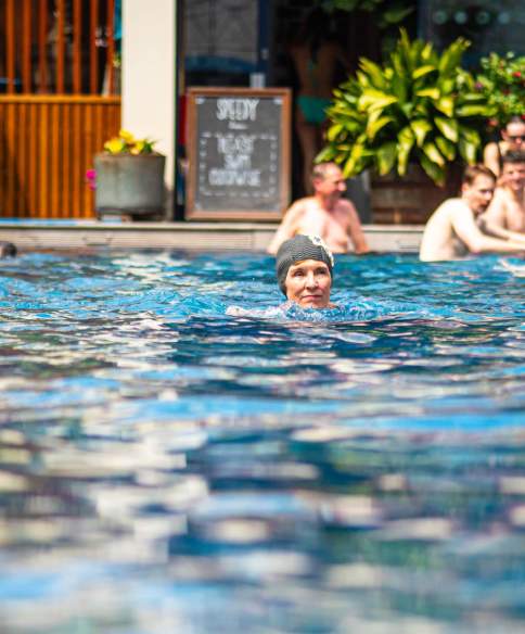 Outdoor swimming pools and splash parks in Bristol