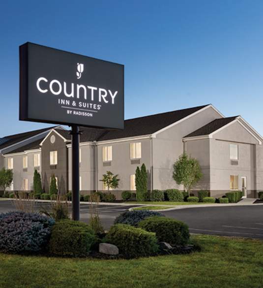 Country Inn & Suites-Port Clinton