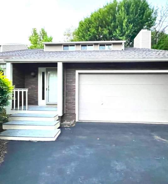 Multi-level Large Home-Minutes from Cedar Point!