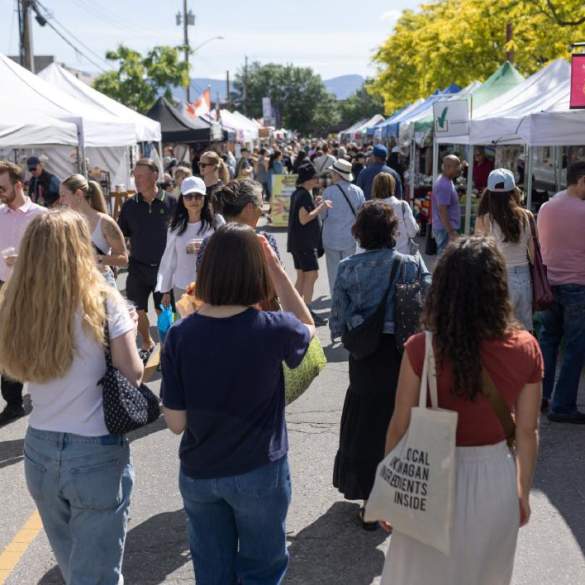 Friday Markets on the Plaza