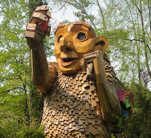 Thomas Dambo's TROLLS: Save the Humans