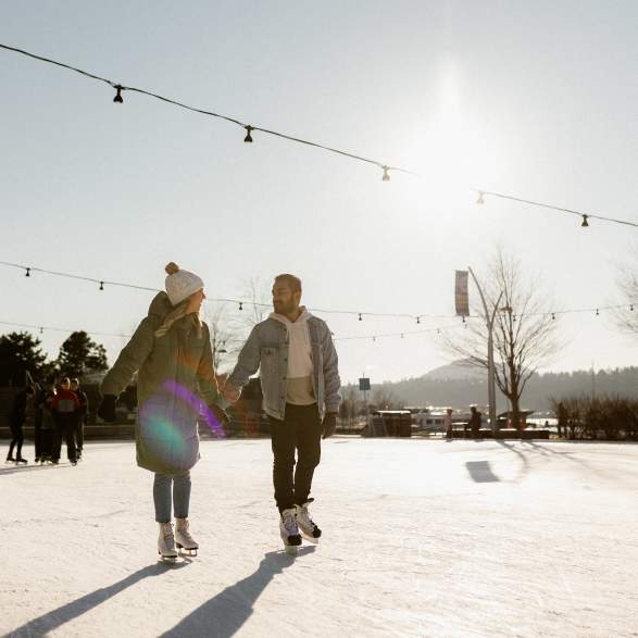 Couple_Skating_at_Stuart_Park_Skating_Rink_3_