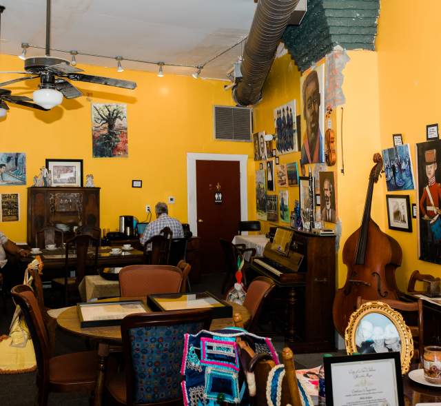 PETIT ROULET JAZZ STANDARDS ポートフォリオ Lot - George Rodrigue (American/Louisiana, 1944-2013), 