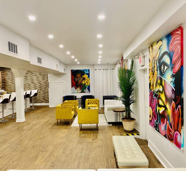 Front Row Art Lounge